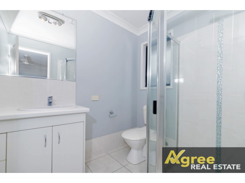285 Bestmann Road, Sandstone Point QLD 4511