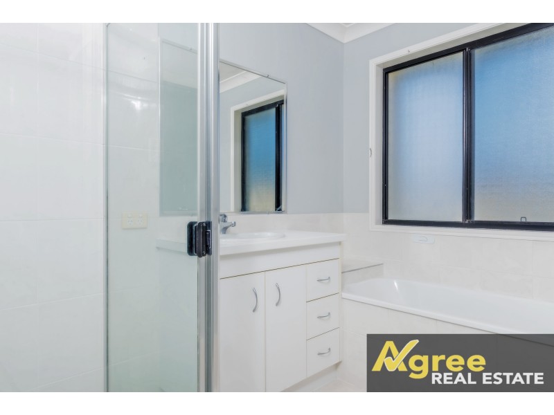 285 Bestmann Road, Sandstone Point QLD 4511