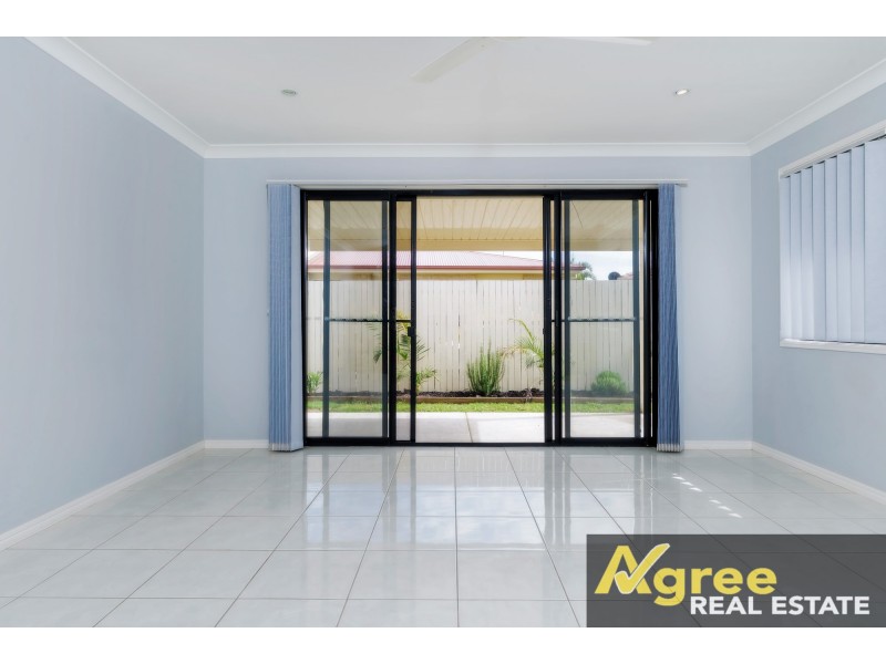 285 Bestmann Road, Sandstone Point QLD 4511