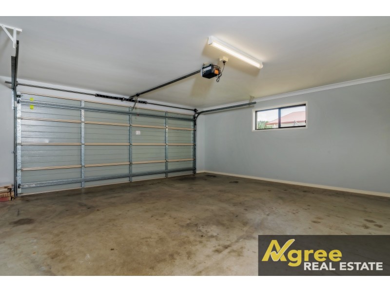 285 Bestmann Road, Sandstone Point QLD 4511