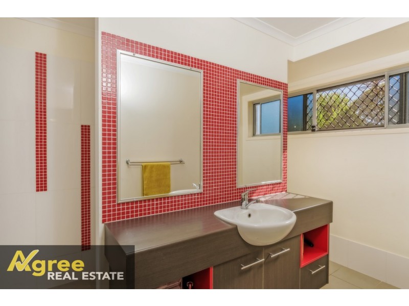 2 Belleden Drive, Bellmere QLD 4510