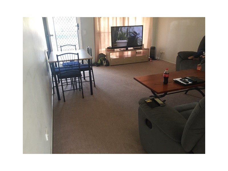 1/9 Sunnymeade Drive, Caboolture QLD 4510