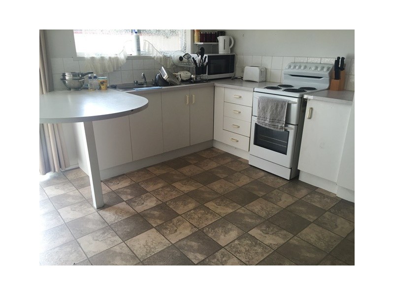 1/9 Sunnymeade Drive, Caboolture QLD 4510