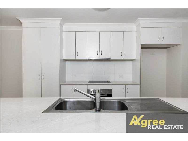 6 Midden Court, Ningi QLD 4511