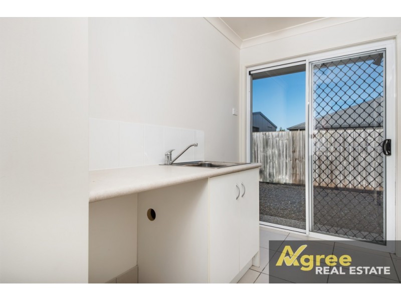 6 Midden Court, Ningi QLD 4511
