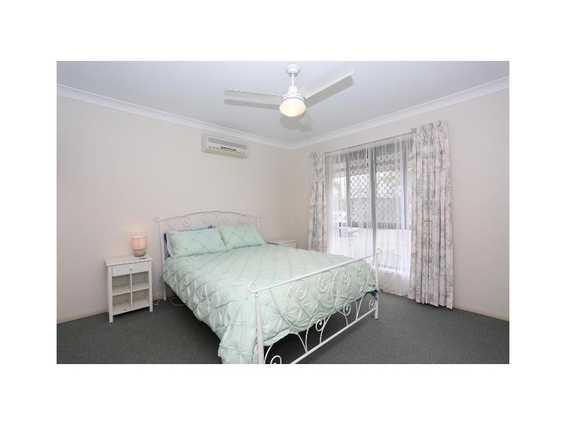 9 Tallow Court, Sandstone Point QLD 4511