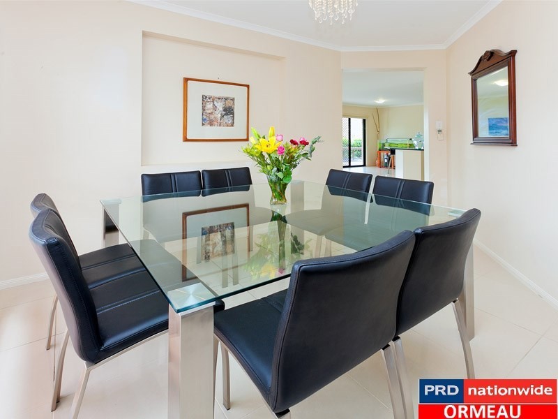 8 Yvonne Crescent, Mount Warren Park QLD 4207