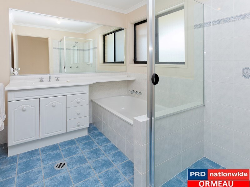 8 Yvonne Crescent, Mount Warren Park QLD 4207