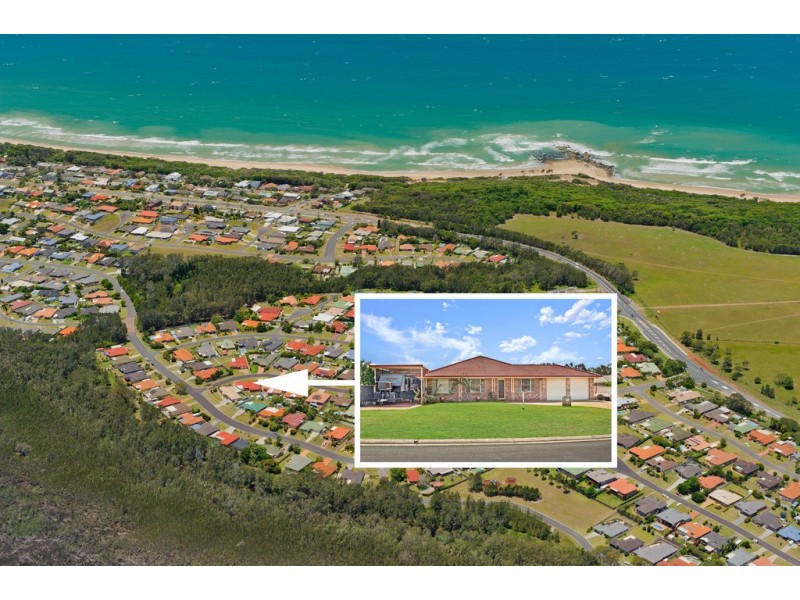 4 Solander Place, Lake Cathie NSW 2445