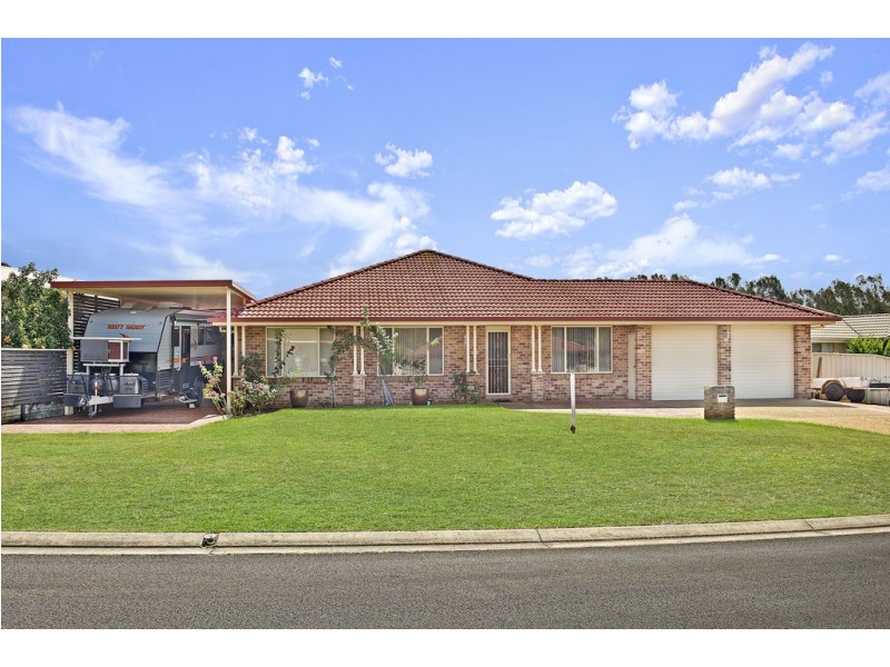 4 Solander Place, Lake Cathie NSW 2445