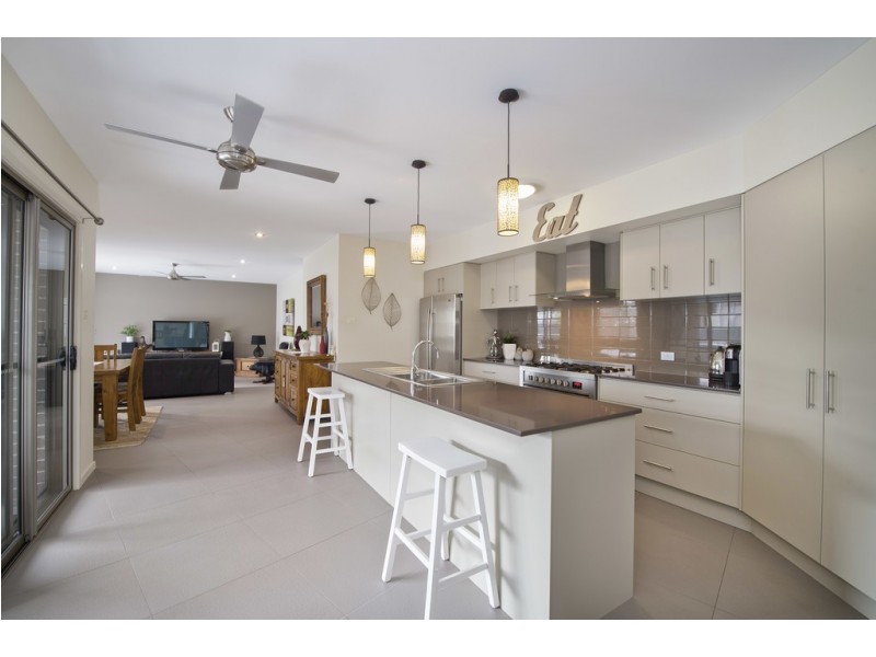 25 Rainbow Beach Drive, Bonny Hills NSW 2445