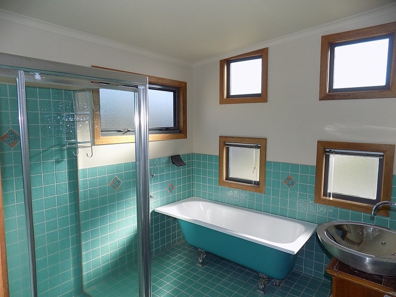 16 Fourth Avenue, Bonny Hills NSW 2445