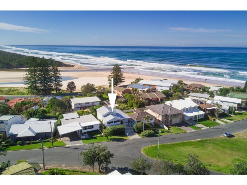 13 Kalang Street, Lake Cathie NSW 2445