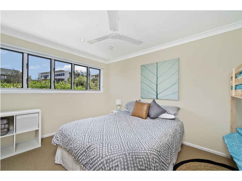 13 Kalang Street, Lake Cathie NSW 2445