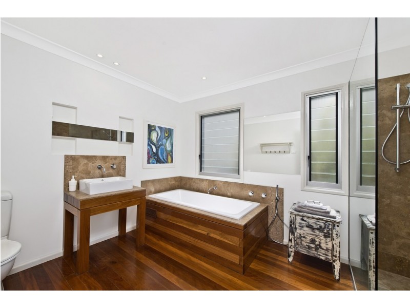 13 Kalang Street, Lake Cathie NSW 2445