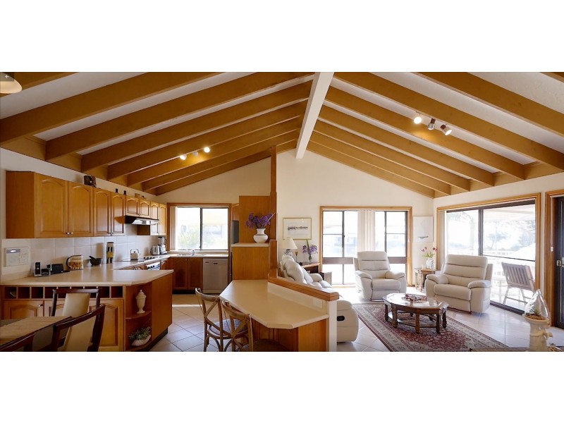 2 Kalang Street, Lake Cathie NSW 2445