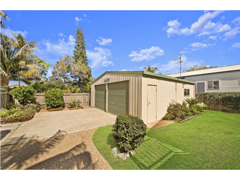 2 Kalang Street, Lake Cathie NSW 2445