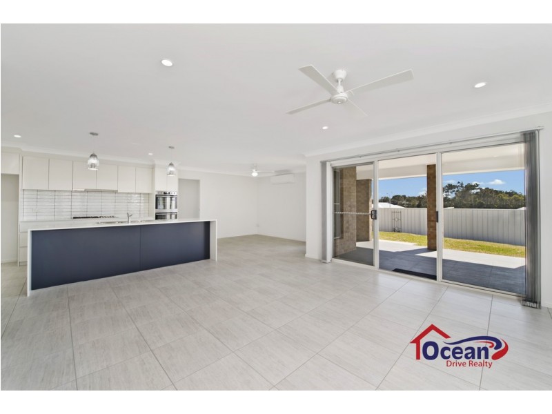 9 Aquarius Avenue, Lake Cathie NSW 2445