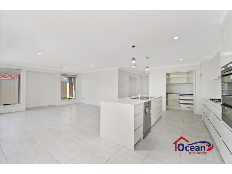 9 Aquarius Avenue, Lake Cathie NSW 2445