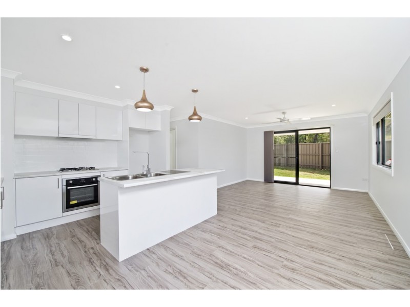 12 Meehan Street, Thrumster NSW 2444