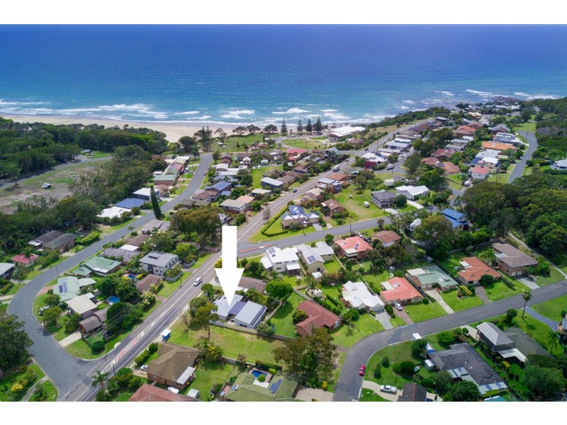 989 Ocean Drive, Bonny Hills NSW 2445