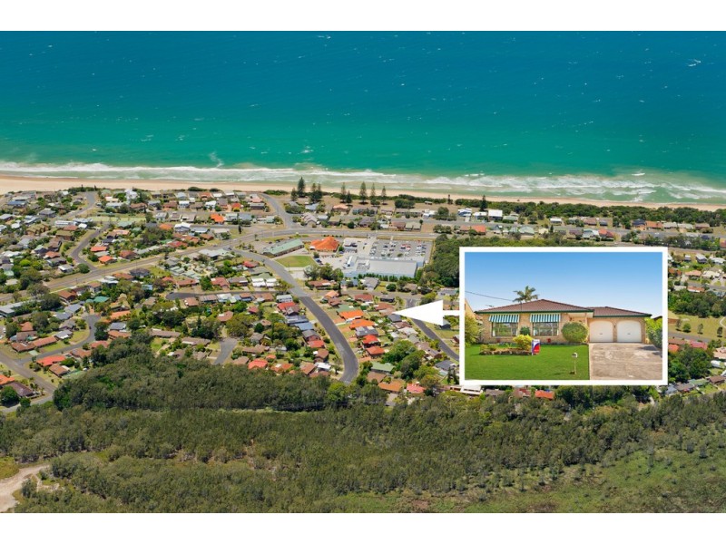 1 Cathie Circuit, Lake Cathie NSW 2445