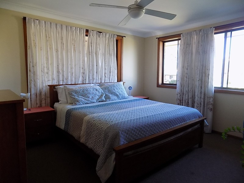 2/11 Monica Place, Lake Cathie NSW 2445
