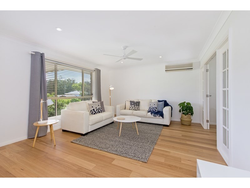20 Abel Tasman Drive, Lake Cathie NSW 2445