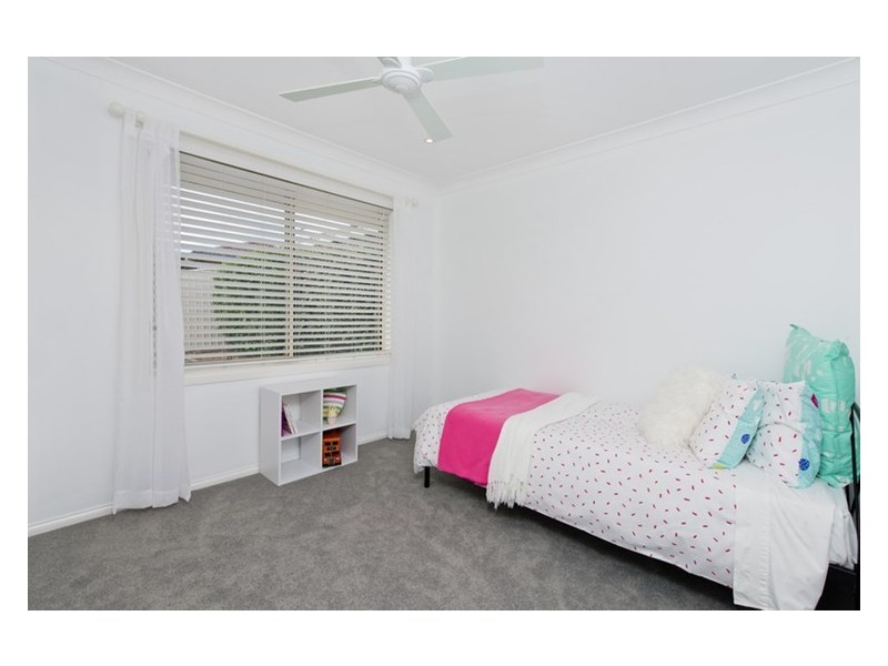 20 Abel Tasman Drive, Lake Cathie NSW 2445