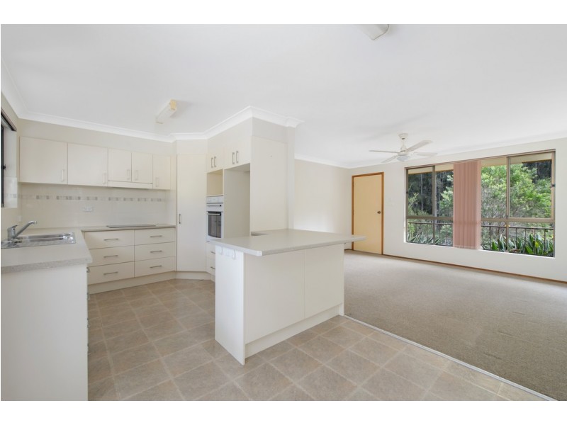 76 Tallong Drive, Lake Cathie NSW 2445