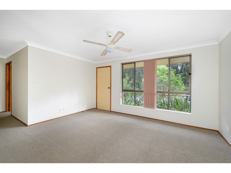 76 Tallong Drive, Lake Cathie NSW 2445