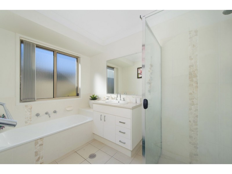 4 Grenadines Way, Bonny Hills NSW 2445