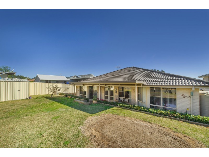 4 Grenadines Way, Bonny Hills NSW 2445