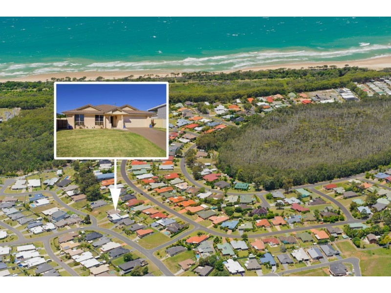 4 Grenadines Way, Bonny Hills NSW 2445