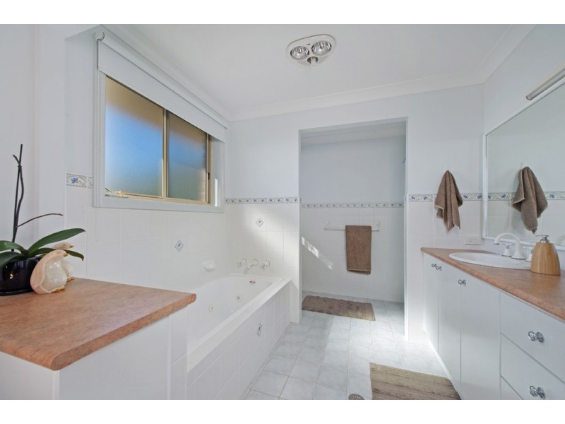 3 Graham Street, Bonny Hills NSW 2445