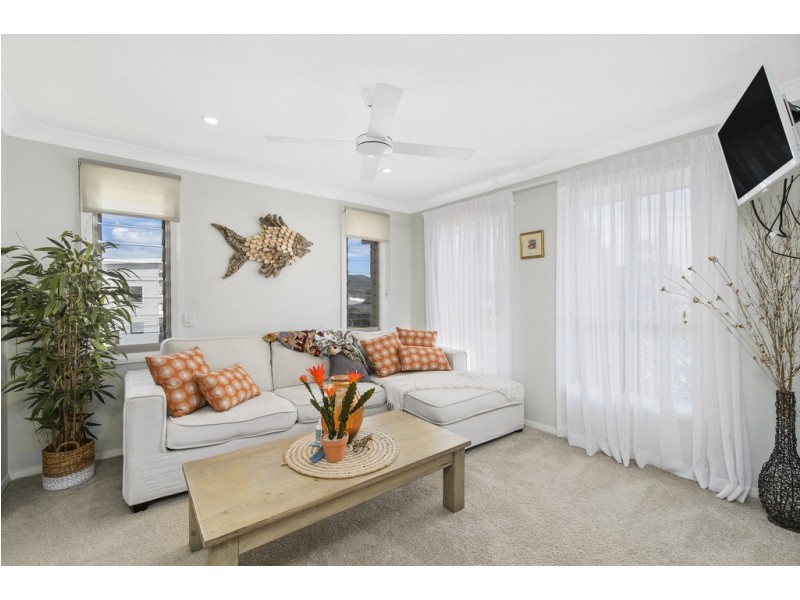 6 Grenadines Way, Bonny Hills NSW 2445