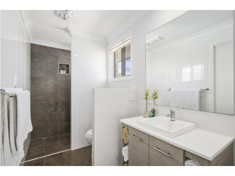 6 Grenadines Way, Bonny Hills NSW 2445