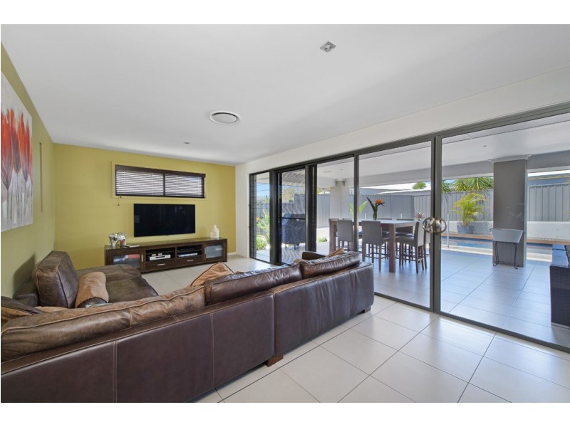 8 St Vincents Way, Bonny Hills NSW 2445