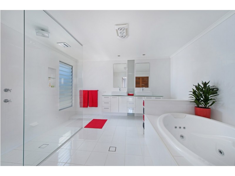 8 St Vincents Way, Bonny Hills NSW 2445