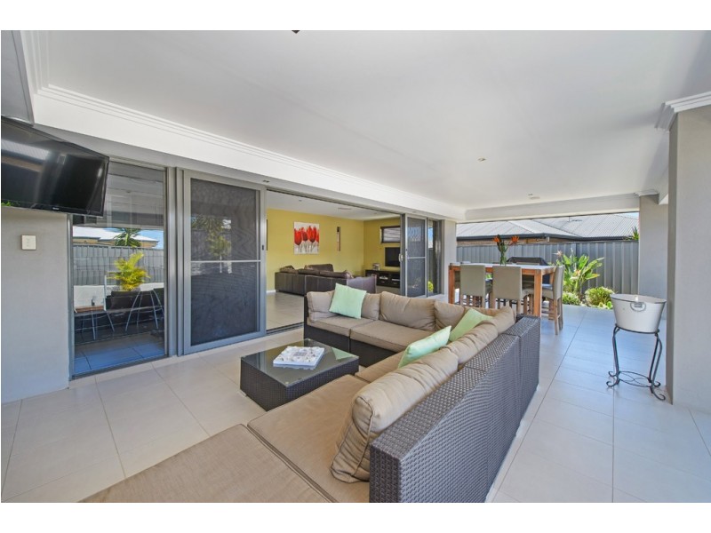 8 St Vincents Way, Bonny Hills NSW 2445