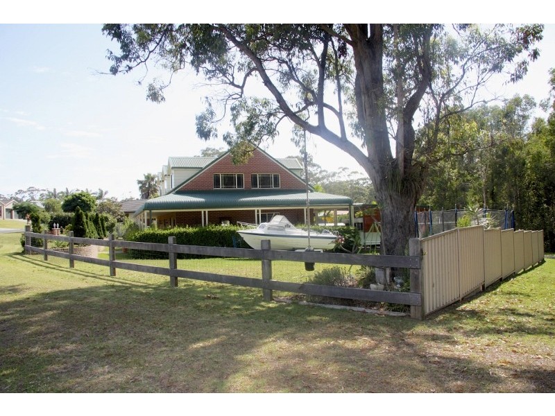 1 Seafront Circuit, Bonny Hills NSW 2445