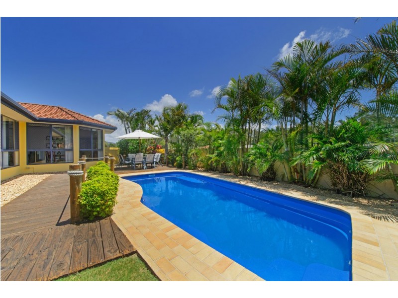 35 Bounty Avenue, Lake Cathie NSW 2445