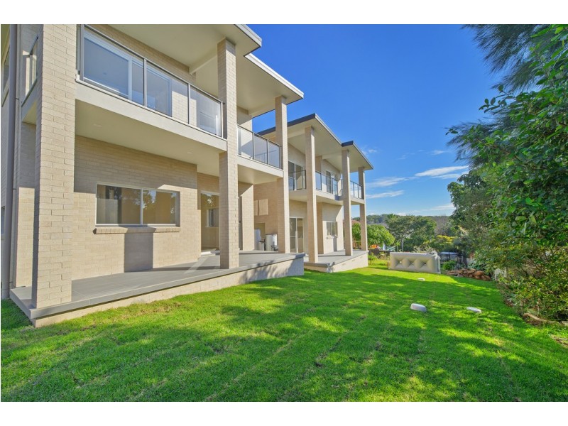 2/18 Skyline Place, Bonny Hills NSW 2445