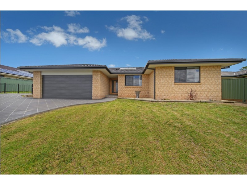 63 Riverbreeze Drive, Wauchope NSW 2446