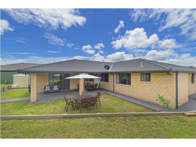 63 Riverbreeze Drive, Wauchope NSW 2446