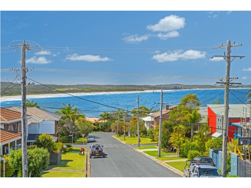 25 Third Avenue, Bonny Hills NSW 2445