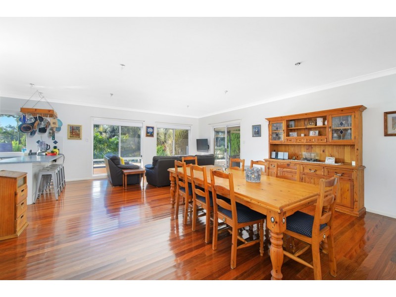 64 Kendall Crescent, Bonny Hills NSW 2445