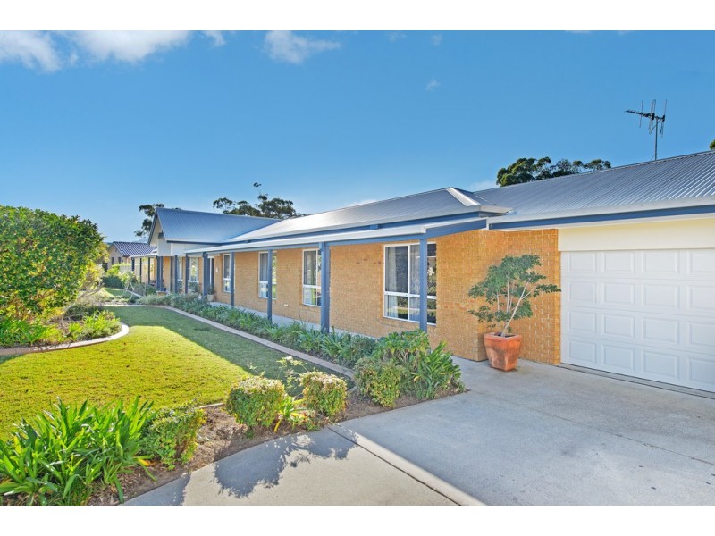 64 Kendall Crescent, Bonny Hills NSW 2445