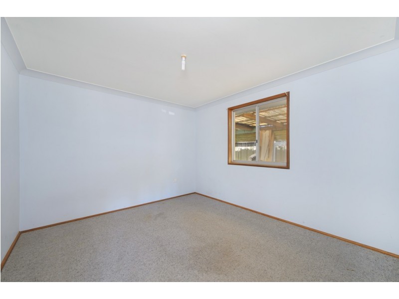 21 Evans Street, Lake Cathie NSW 2445