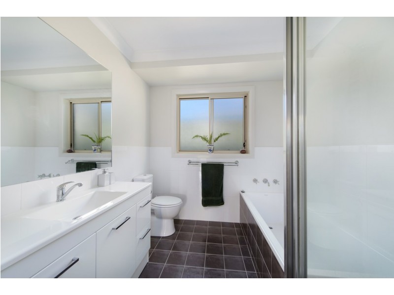 64 Riverbreeze Drive, Wauchope NSW 2446